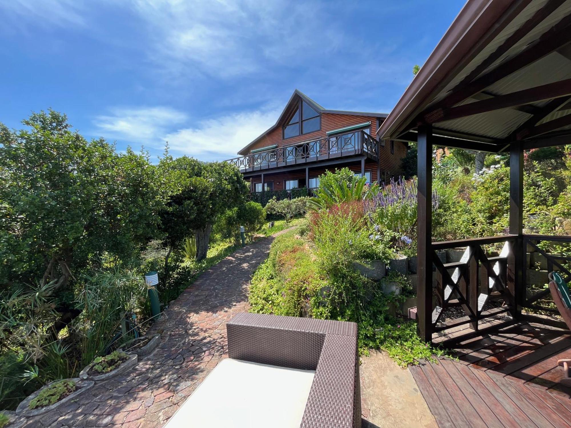 Peaceful Guest Suite With Balcony Views And Garden Setting Брентон-он-Си Экстерьер фото